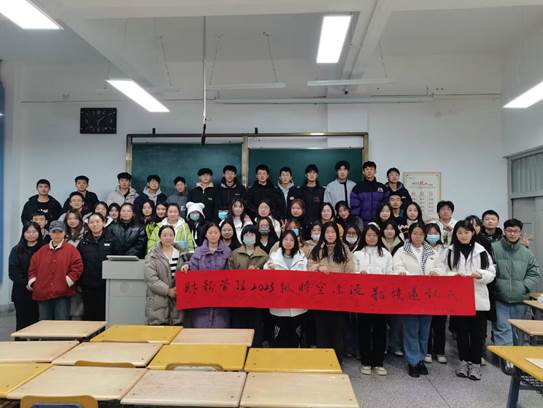 gg999策略手机白菜财务管理专业举办“时空漂流瓶投递仪式——写给大四的我”主题活动