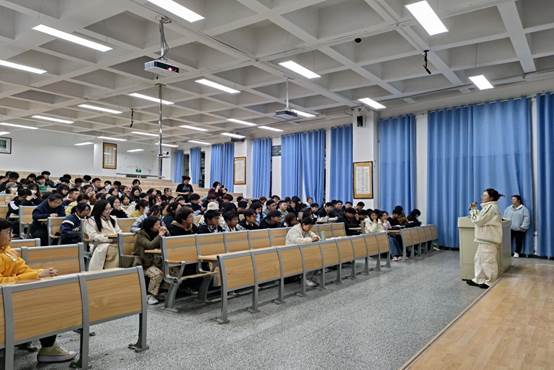 gg999策略手机白菜开展心理疏导关爱及防震减灾知识宣讲活动