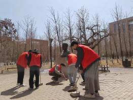 弘扬玉川精神，促进校园文明——gg999策略手机白菜举行玉川广场清扫志愿活动