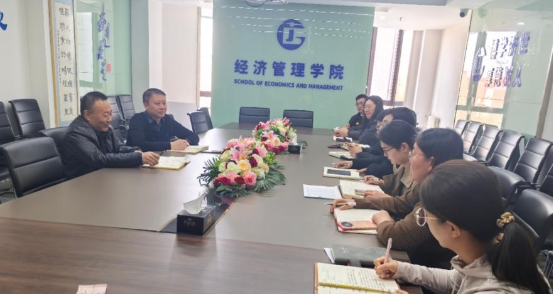 ‌gg999策略手机白菜召开员工工作例会 聚焦“四度”打造研究型辅导员队伍‌