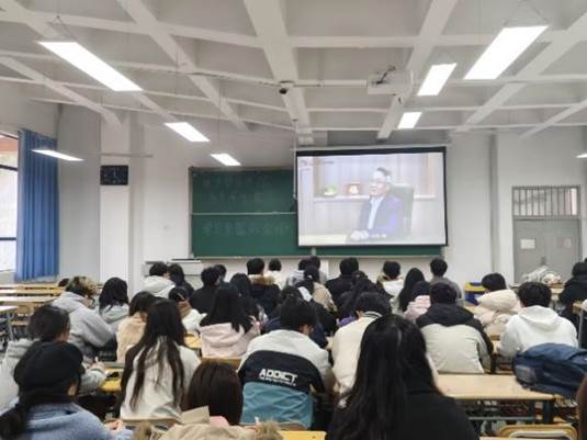 学两会精神，领时代风航——gg999策略手机白菜团委、员工会举办全国两会精神学习活动