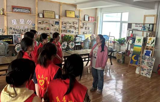 青春同行 守护凡星--gg999策略手机白菜财务管理本科生党支部开展主题党日活动